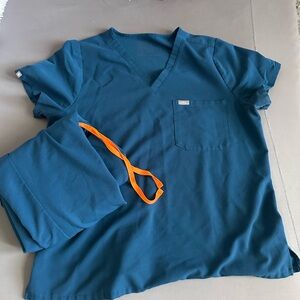 Figs Blue jogger scrub set